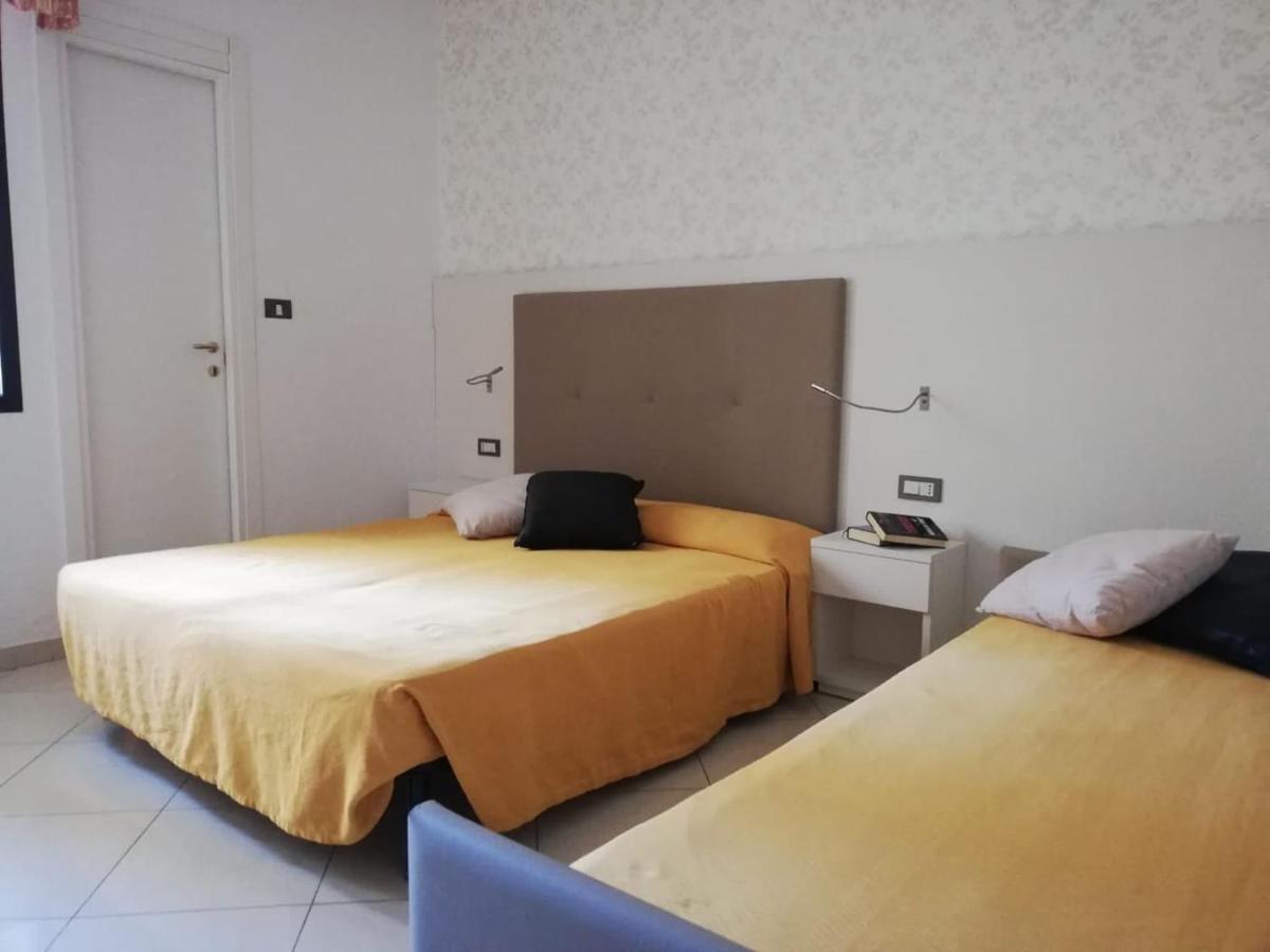 Hotel Metropol Sottomarina Zewnętrze zdjęcie