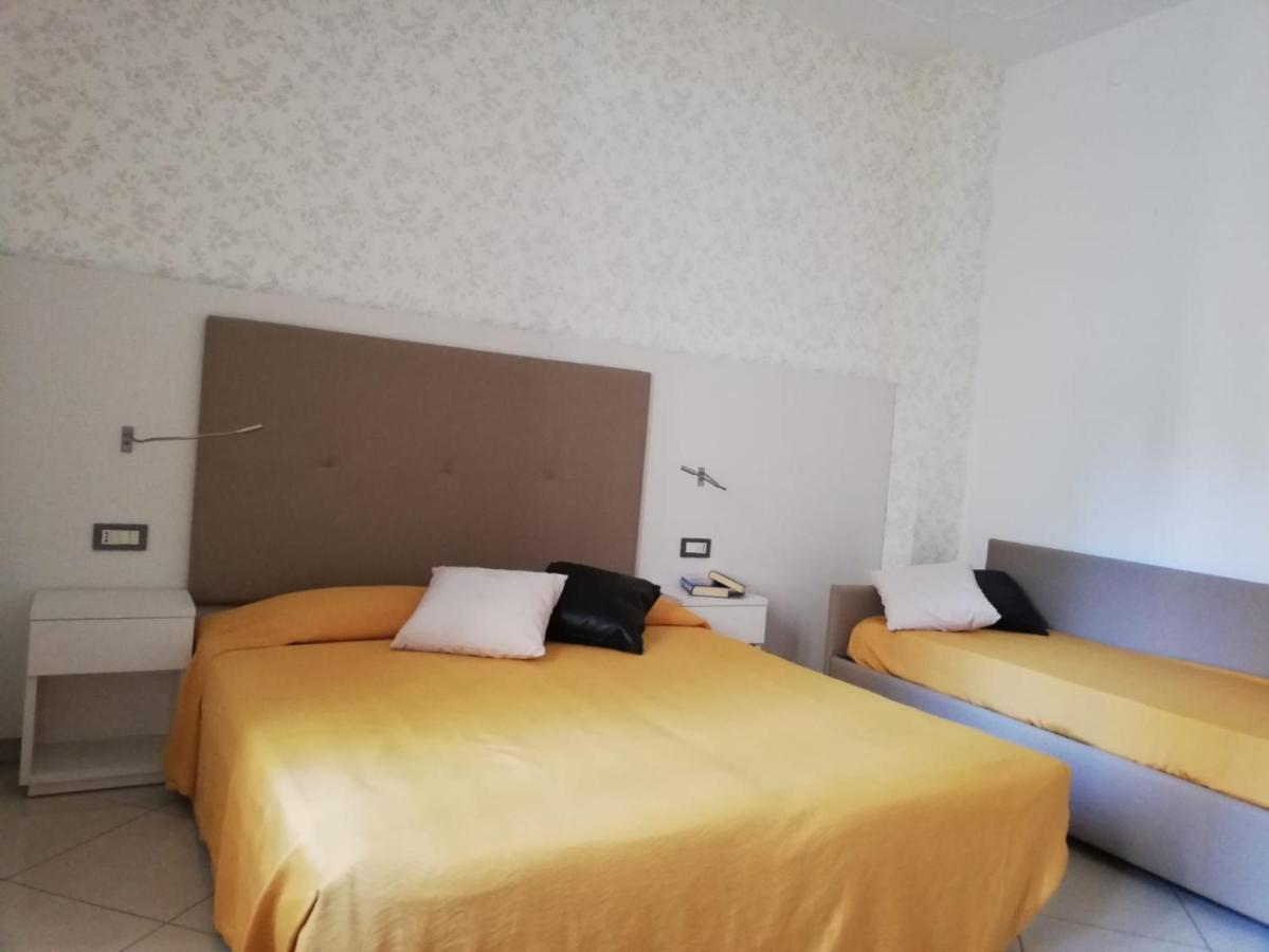 Hotel Metropol Sottomarina Zewnętrze zdjęcie