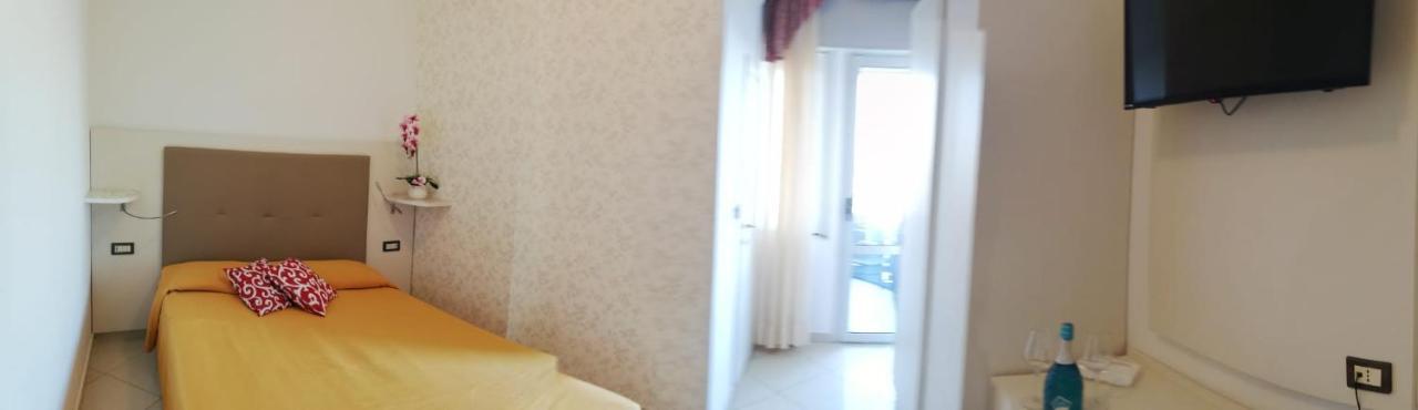 Hotel Metropol Sottomarina Zewnętrze zdjęcie