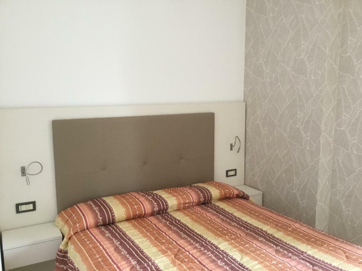 Hotel Metropol Sottomarina Zewnętrze zdjęcie